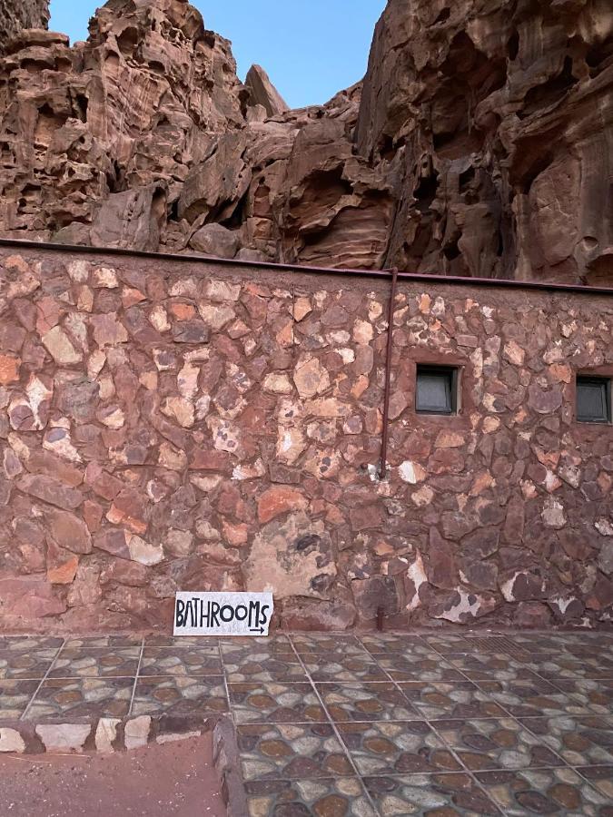 Wadirum Momoo Wadi Rum Luaran gambar